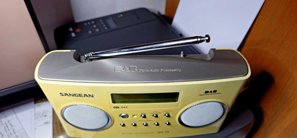 Radiocas portabil ITT