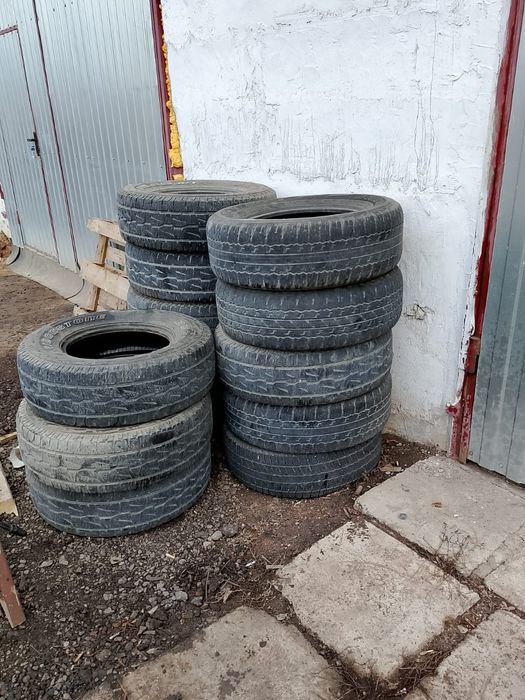 Продам шины б/у в хорошем состоянии
