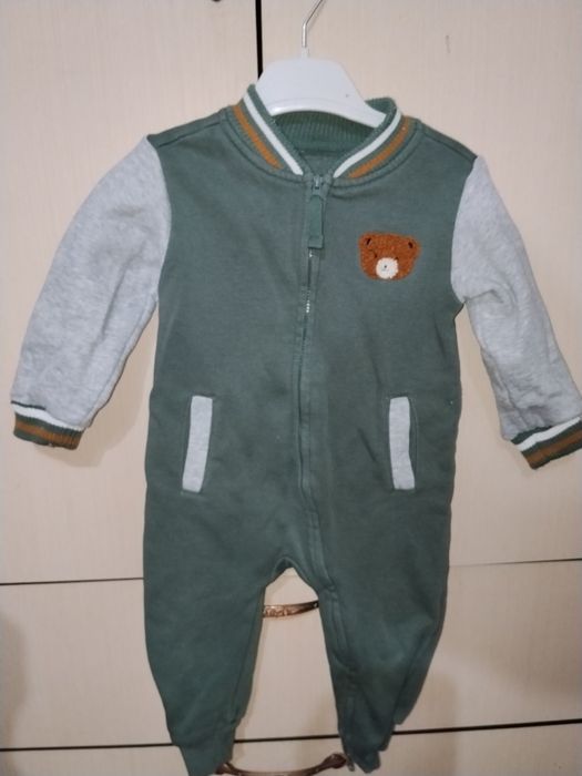 Продам детские комбинезоны