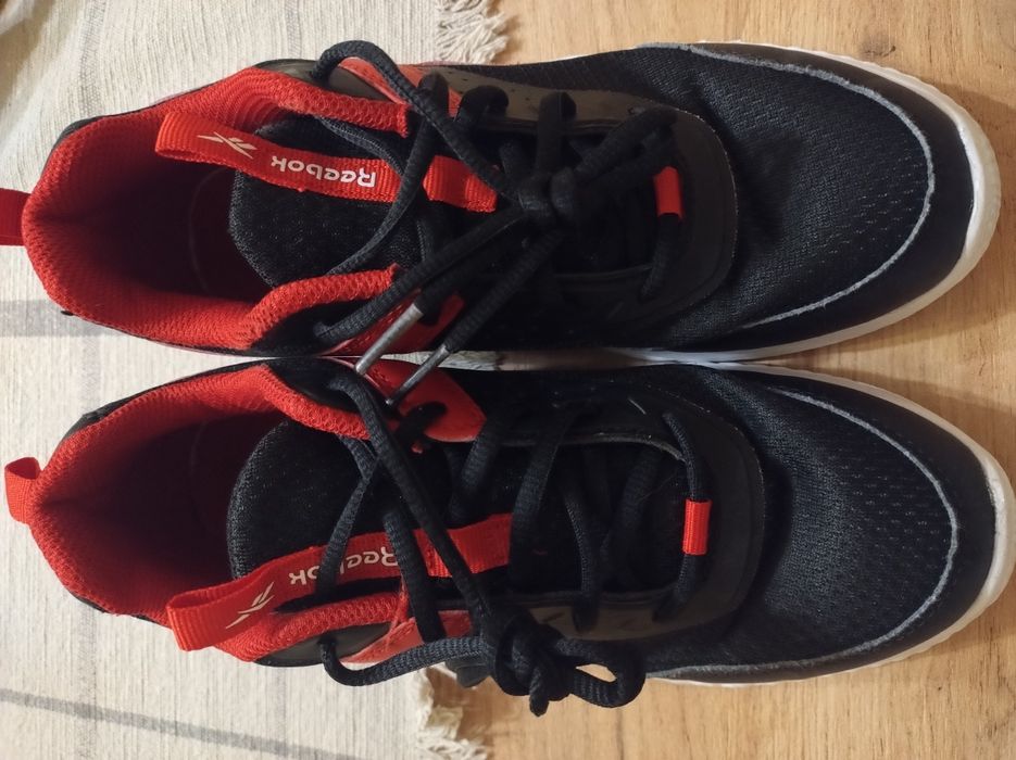 Маратонки за момче;Черни кожени маратонки Reebok