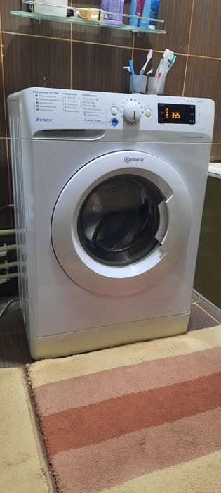 Продаётся стиральная машина Indesit Innex 6 кг.
