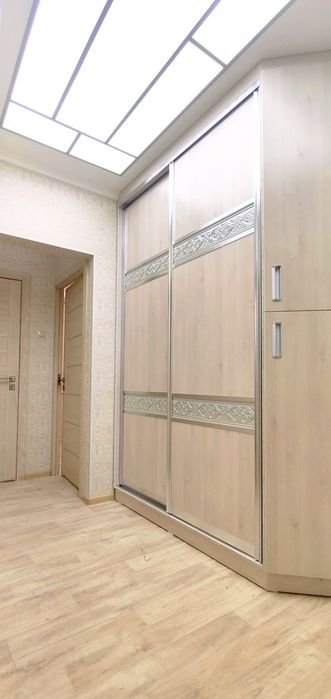 Продаётся | Метро Чиланзар | ориентир 16-Гор. Больница 4(5)-комнатная