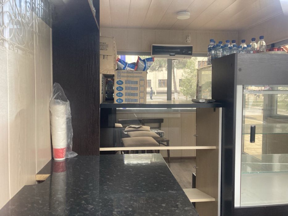 Продается готовый бизнес: Уютная кафе-будка "Lavazza" с оборудованием!