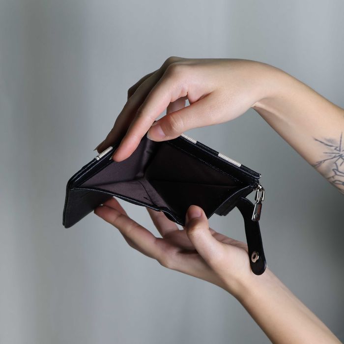 Portofel în carouri alb-negru – Nou