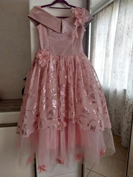 Платье бальное в пол