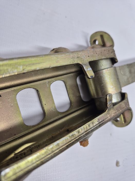 Ограничитель двери Mercedes  W202 W210