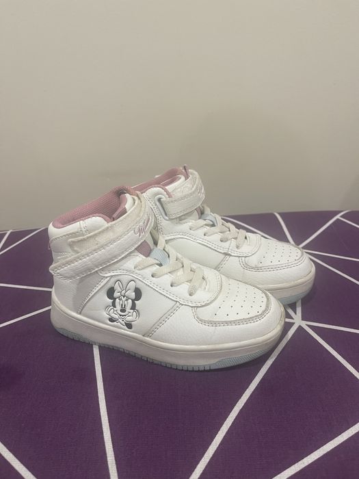 Кроссовки высокие для девочки