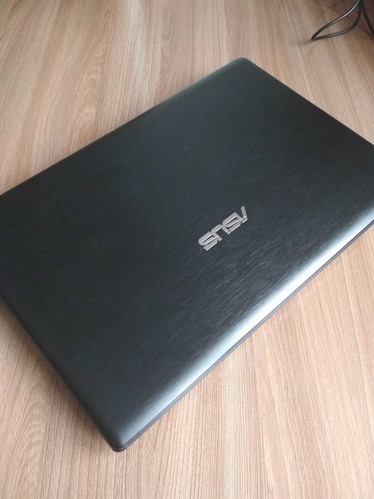 Ноутбук ASUS (model X55V)
