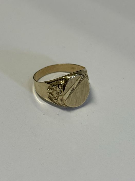 златен пръстен 2.75гр 14к 585