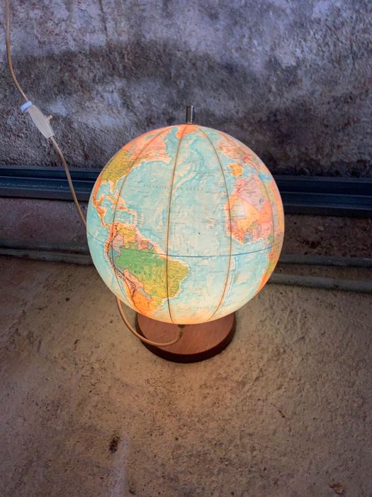 Стар Светещ Глобус