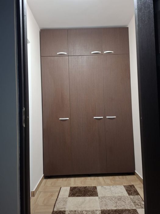 Vand apartament, doua camere, semidecomandat, parter, zona V-uri, str.Cuza Voda