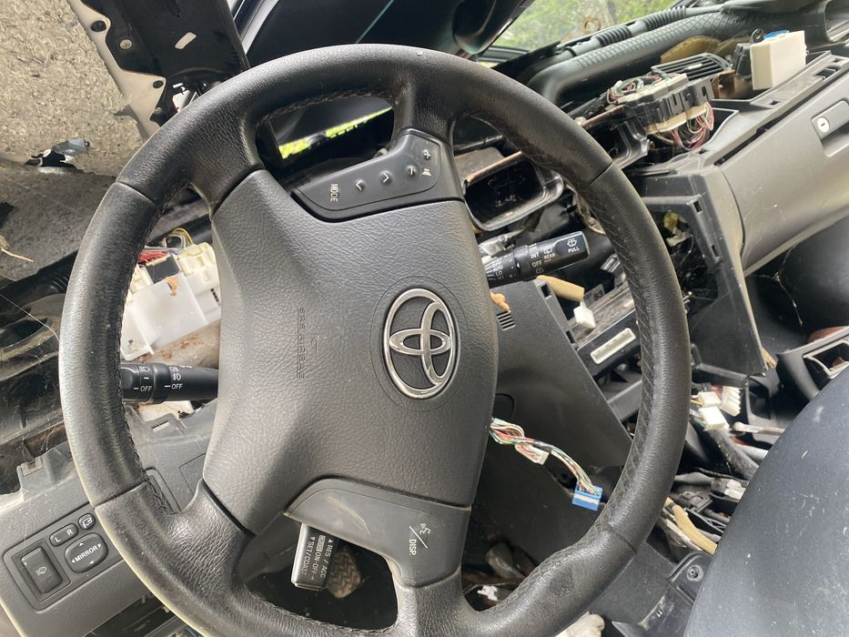 Волан с бег Toyota Avensiss