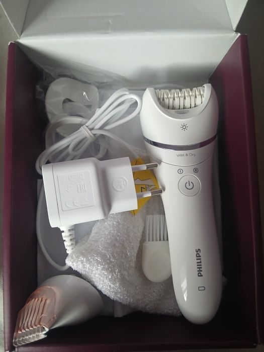Епилатор Philips Series 8000 (модел BRE715/00)