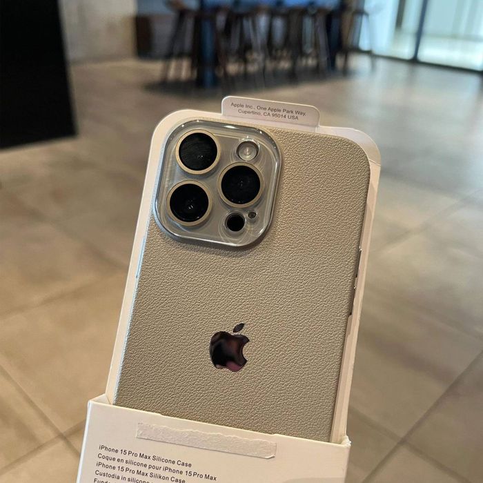 Чехол на Iphone 15 pro max