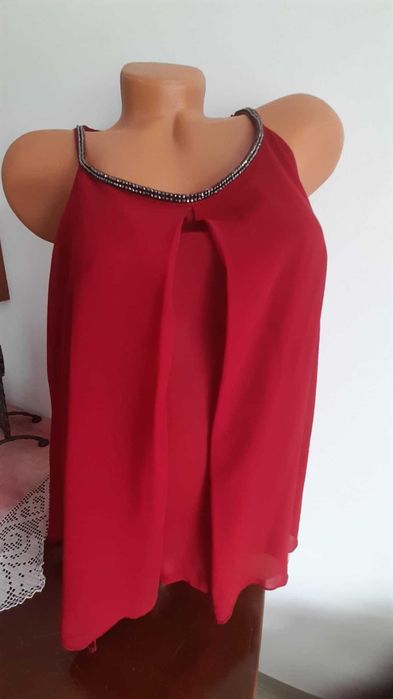 BLUZE / TOPURI  - Stil romantic, materiale vaporoase și broderii