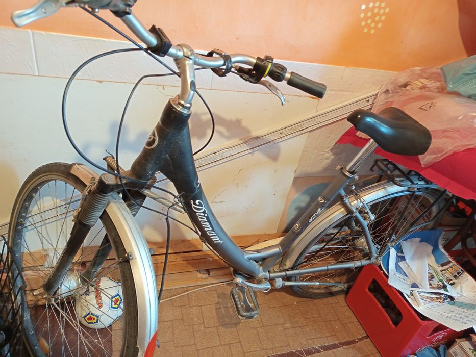 Vand două biciclete, funcționale