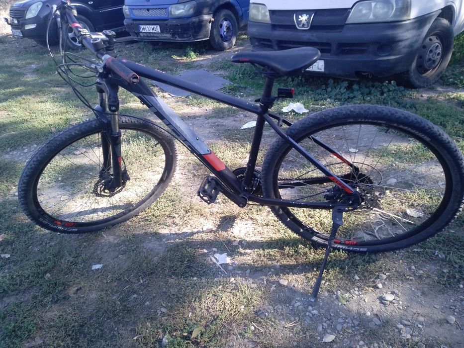 Bicicleta cube roti 29