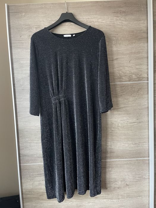 Елегантна дамска рокля