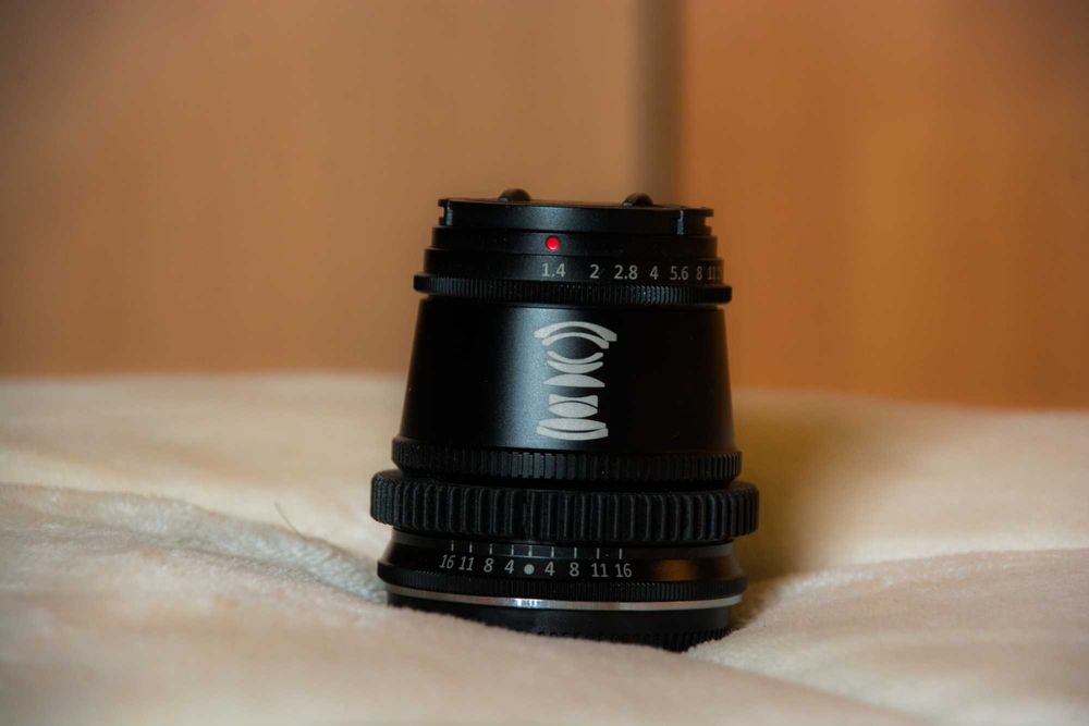 Obiectiv manual  TTartisan 17 mm f1.4  montura mft impecabil ca nou
