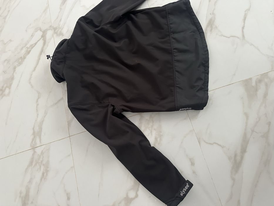 Jacheta impermeabila Mercedes Benz