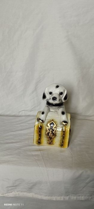 Bu bolalar pull yigʻsh uchun pulldon