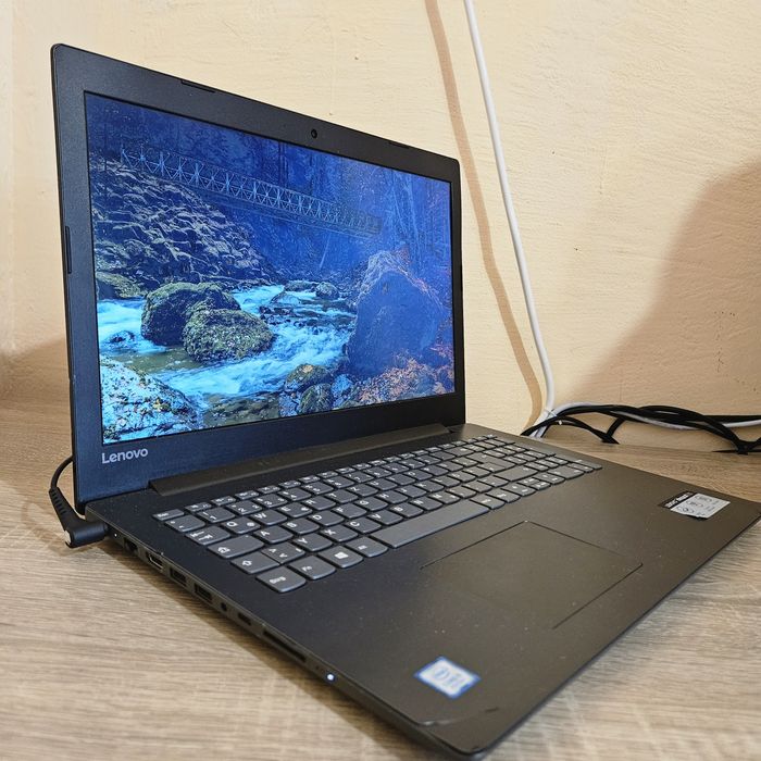Лаптоп Lenovo IdeaPad 330 I5 8250U / 8GB / 256GB SSD