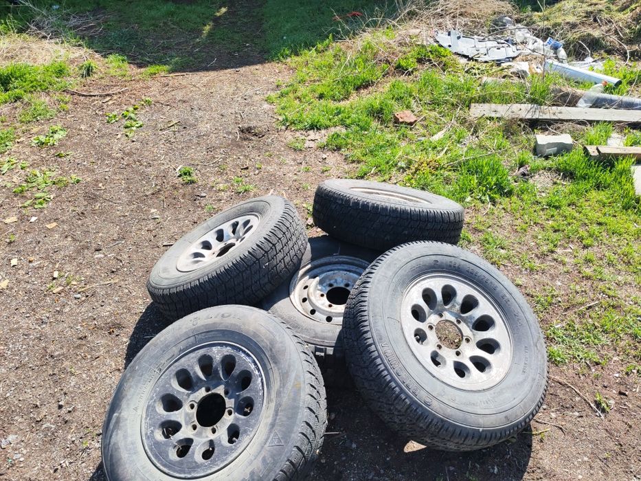 Шыны размер 235.75.R15 5