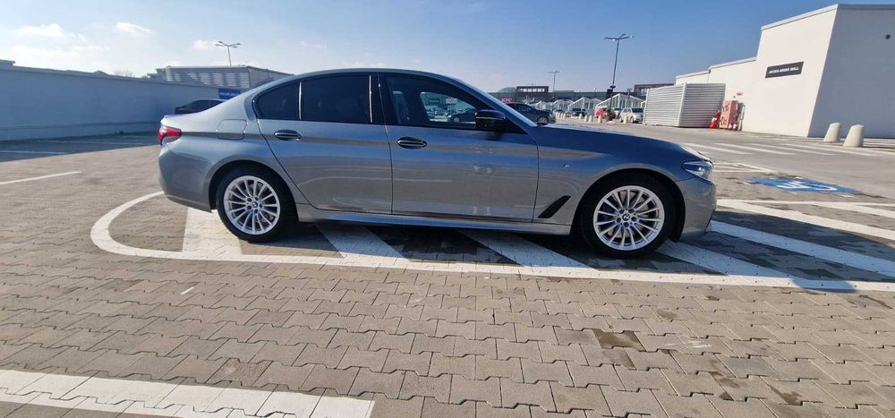 BMW 540i xDrive 340CP M Sport | Harman Kardon | Ventilație Scaune