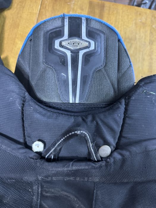 Продам хоккейные шорты