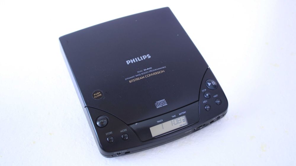 Cd portabil/discman Philips AZ6821.