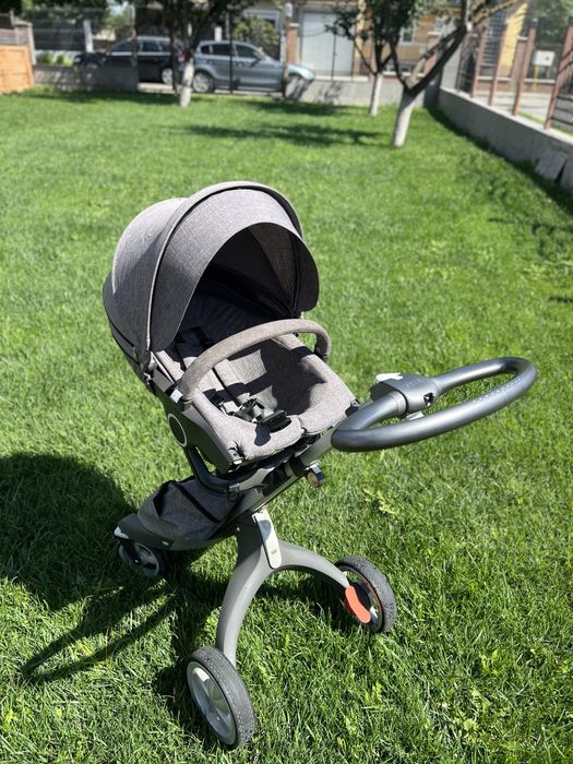 Stokke V4 landou+ parte sport!!!