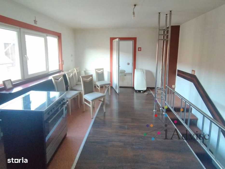 Apartament spațios, pe două niveluri, cu garaj – Brasov Vechi — fotografia 3