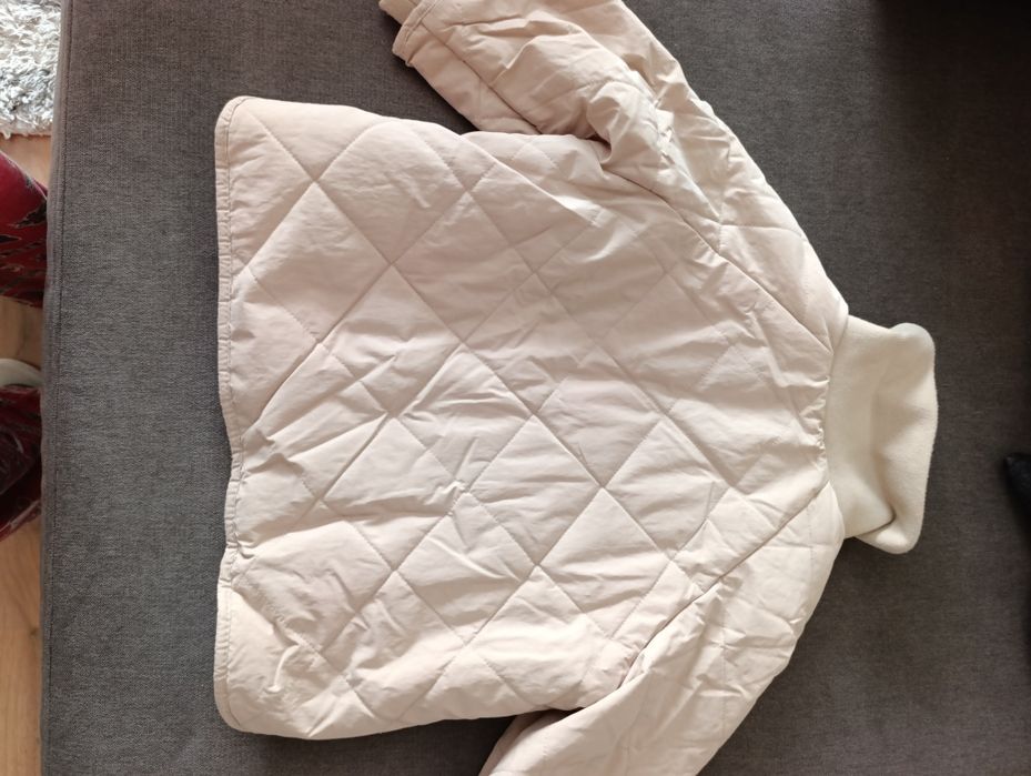 Яке на Zara  подходящо за сезона