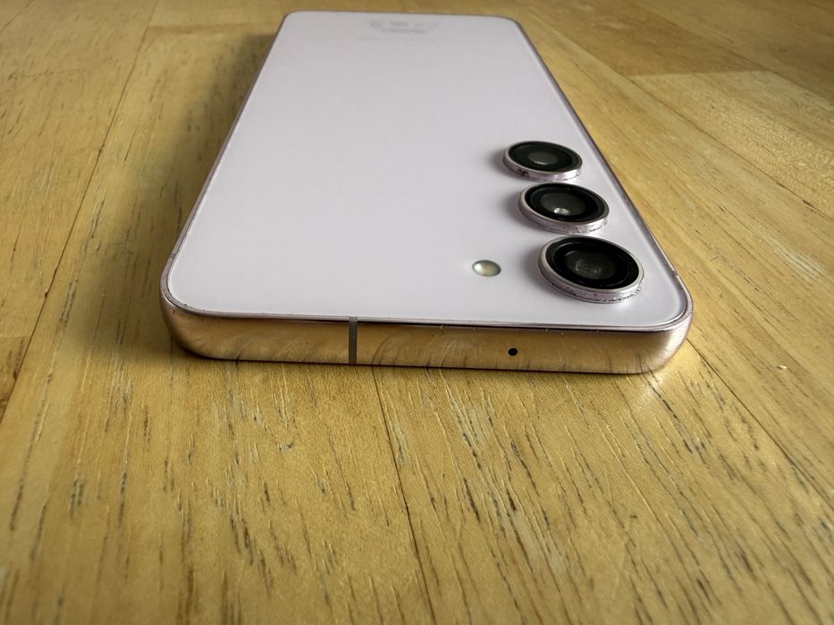 Samsung Galaxy S23 128Gb - Roz