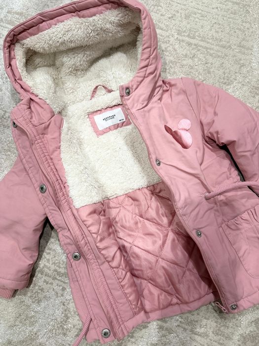 Продам парку- куртку на девочку