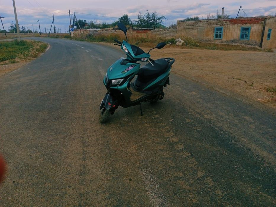 продам скутер м8