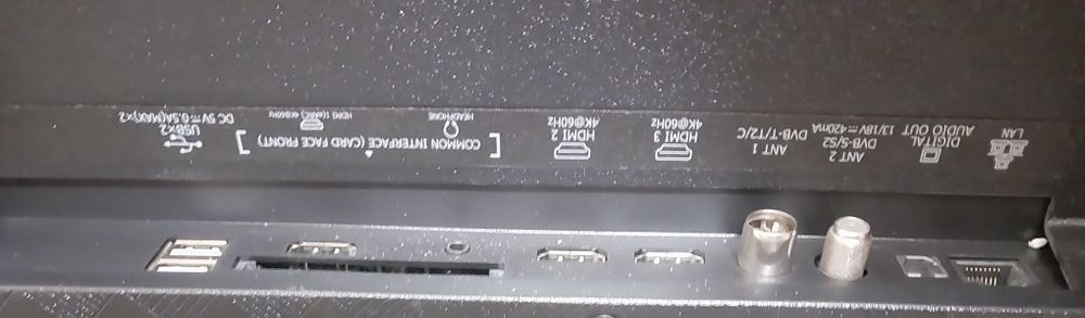 Смарт телевизор Hisense 109см 4К.