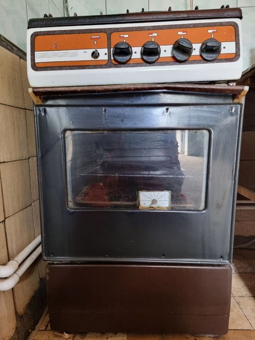 Gaz plitasi sotiladi