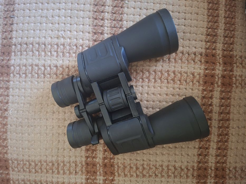 Продам новый Бинокль Binger 10×-30×50