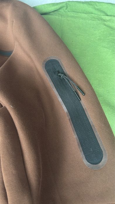 Коричневый найк теч флис