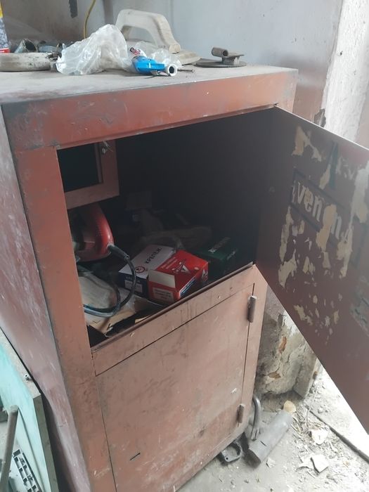 Сейф под инструмент советскии