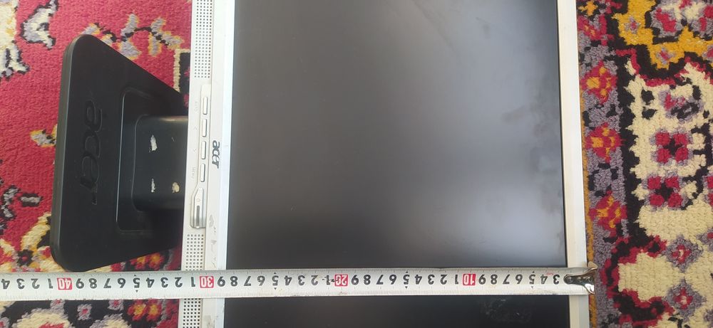 Мониторы по 4000 тг