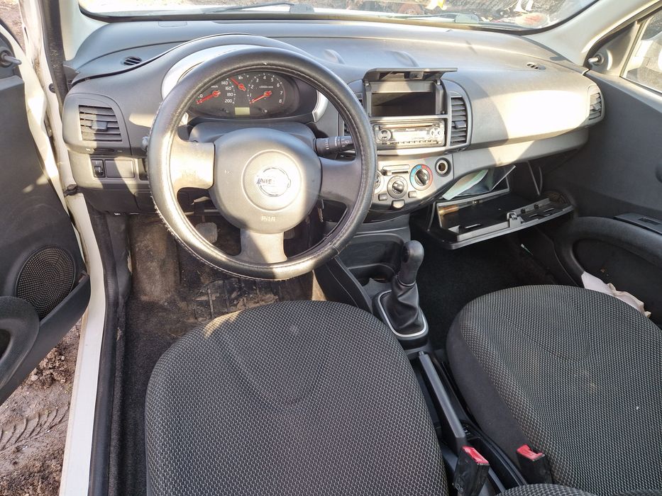 Dezmembrez nissan micra