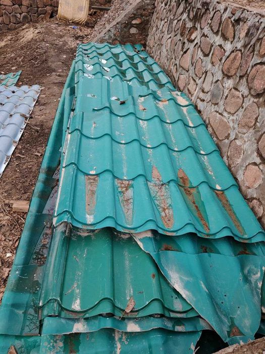 Продаю Металлочерепицу Ламонтерра 0.5 толщины Б.У россия