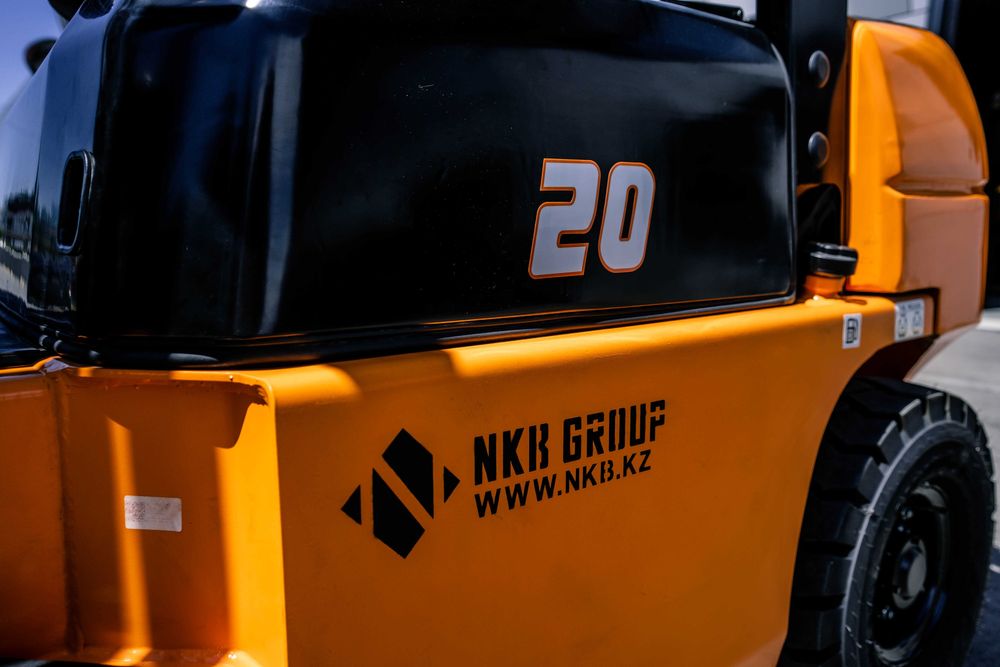 вилочный погрузчик HC CPCD20-AG2