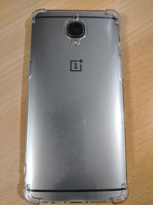 One plus 3T смартфон