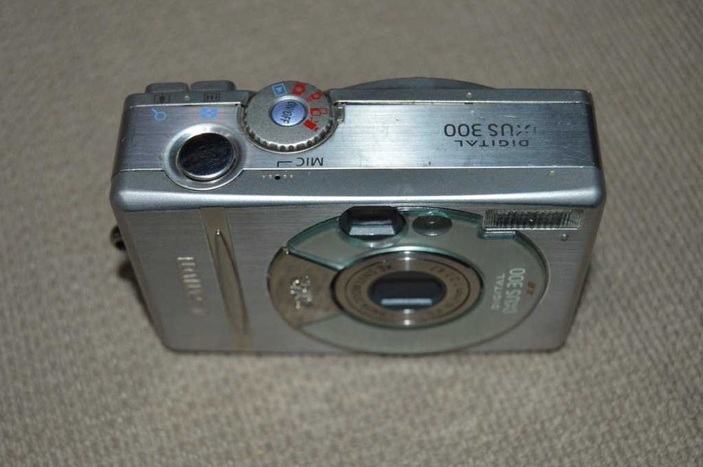 Camera foto Canon Ixus 300 - set complet