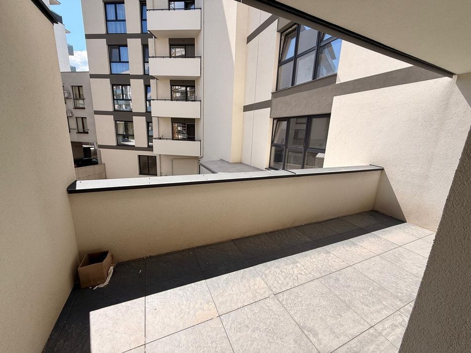 Inchiriez apartament cu parcare subterana 550 euro