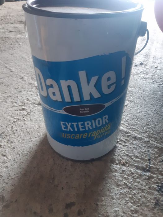 Vopsea pt.tabla și lemn