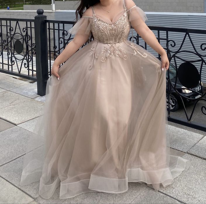 Платье на выпускной размер L